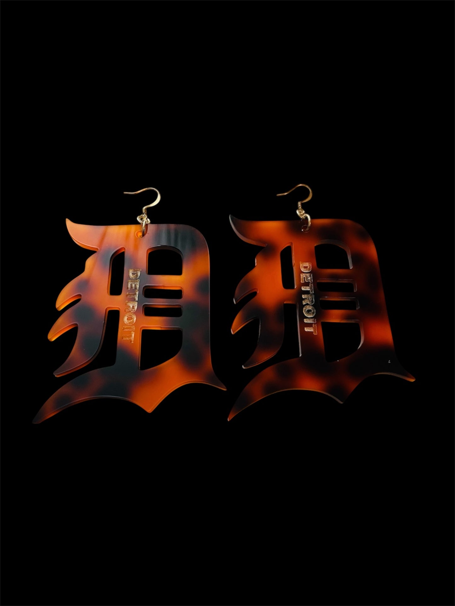 Tortoise Classic D Earrings