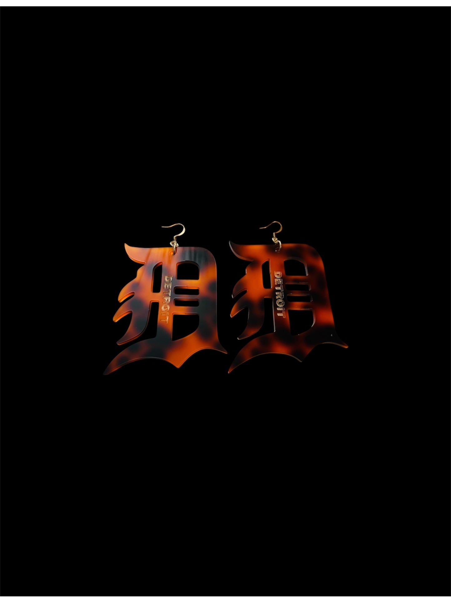 Tortoise Classic D Earrings
